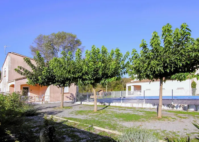 2 Bedroom Cozy In Сasa de vacaciones